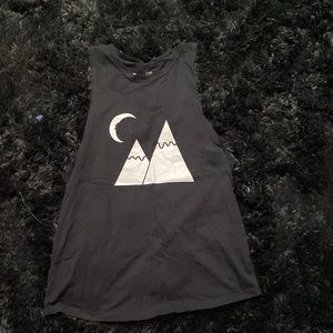 Zyia large black mountain moon tank top